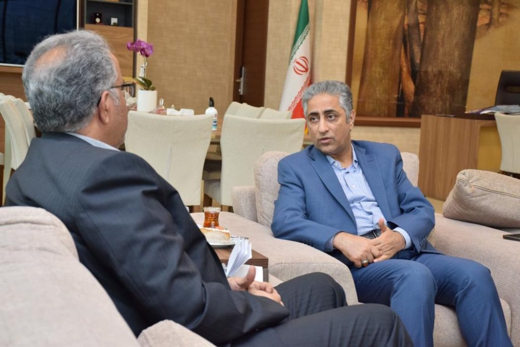 در جلسه ای با حضور استاندار سیستان و بلوچستان و مدیرعامل بانک صنعت و معدن مطرح شد؛
