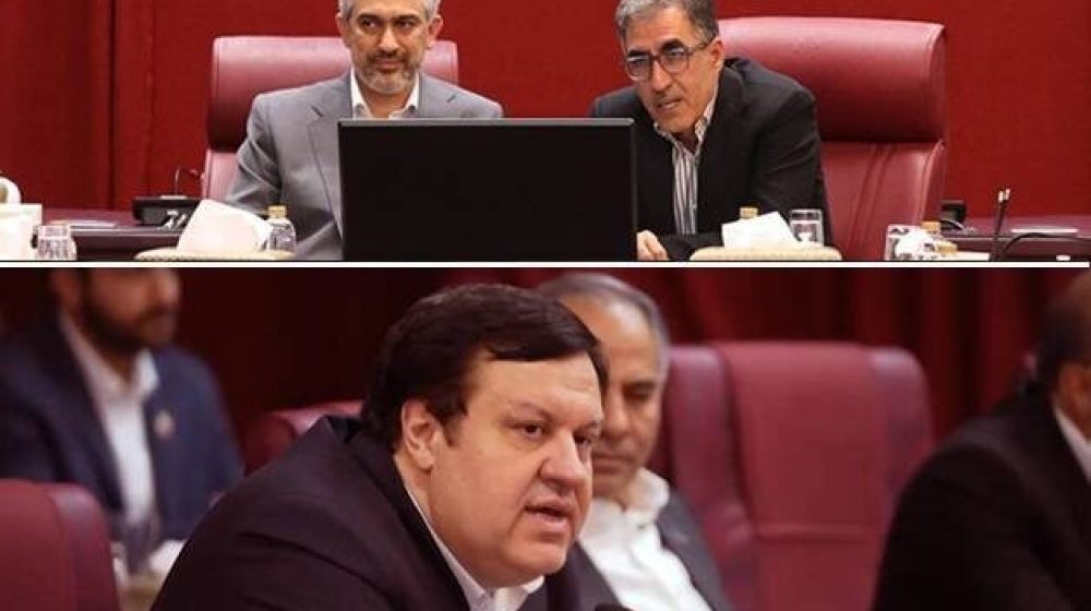 893197
