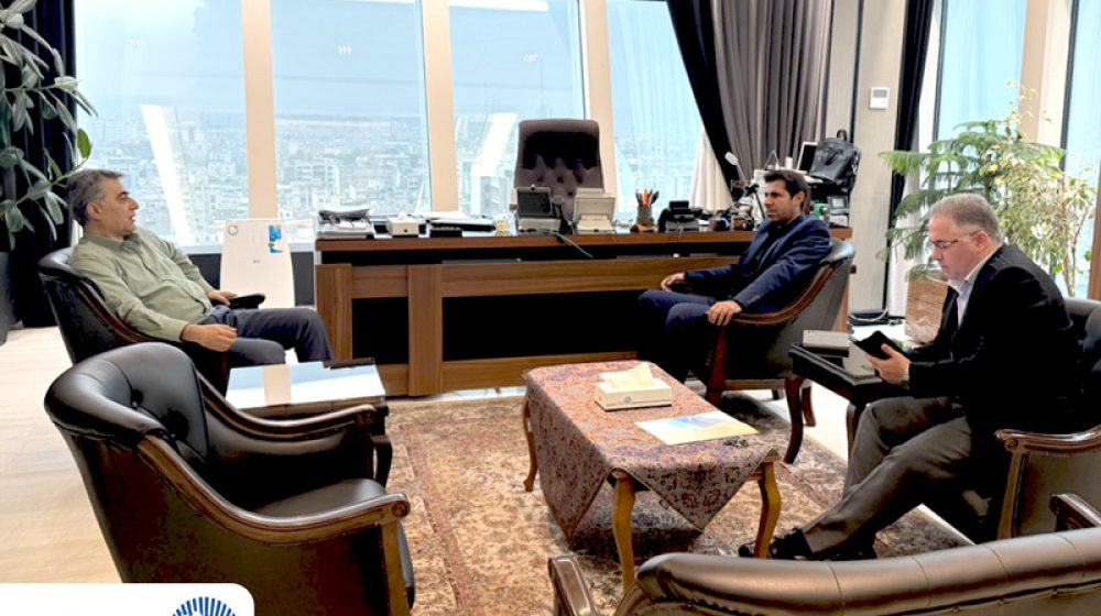 بانک تجارت؛