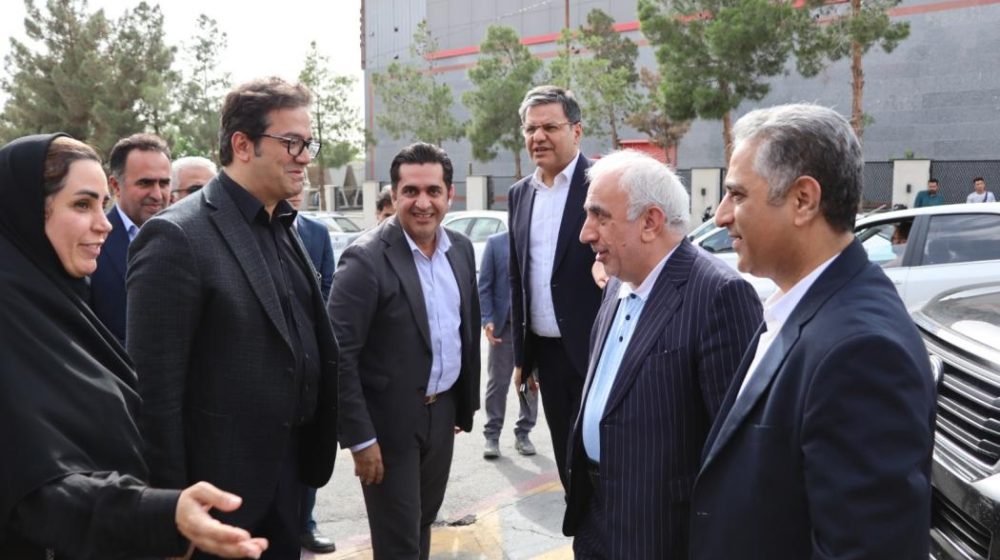 بانک صنعت و معدن؛