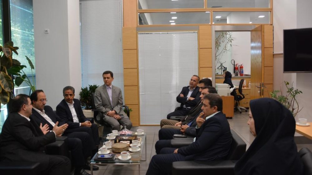 بانک صنعت و معدن؛