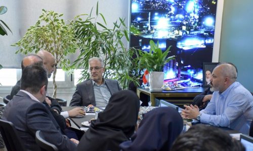 دکتر-افشاری-قائم-مقام-ایمیدرو-04-1536x1024-1-1024x683