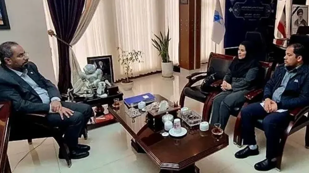 دی4