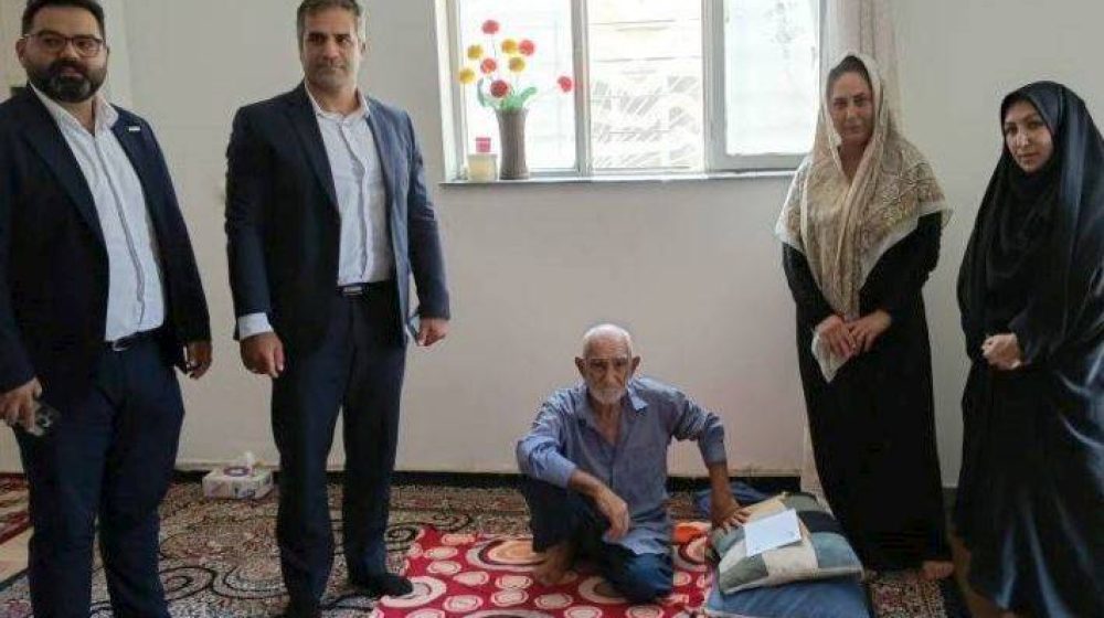 دیدار-سرپرست-شعبه-بیمه-دی-گنبدکاووس-با-جانبازان-سرافراز