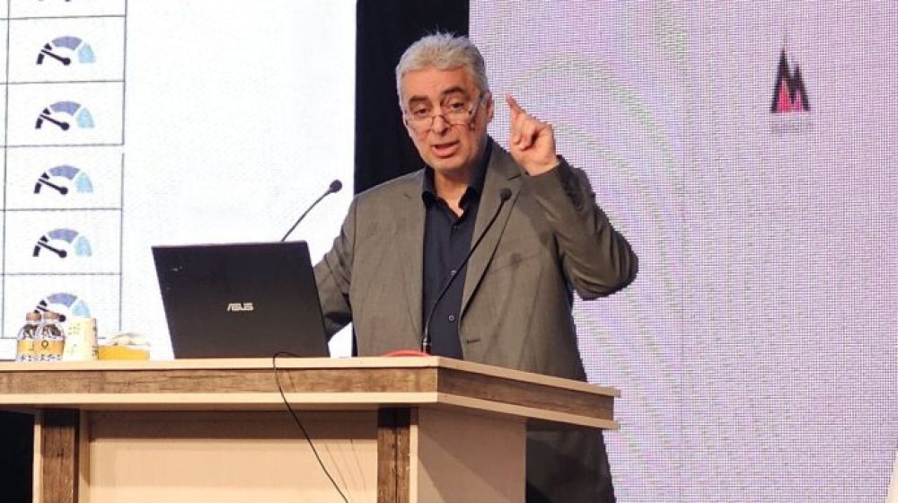 سعد-محمدی-سخنرانی-690x389