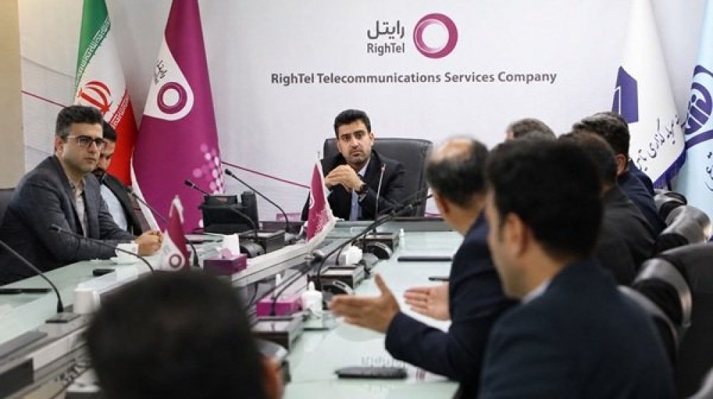 مجمع-عمومی-سالانه-شرکت-گسترش-ارتباطات-داتک-برگزار-شد