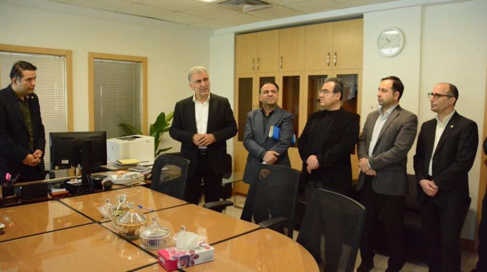 مدیرعامل بانک صنعت و معدن