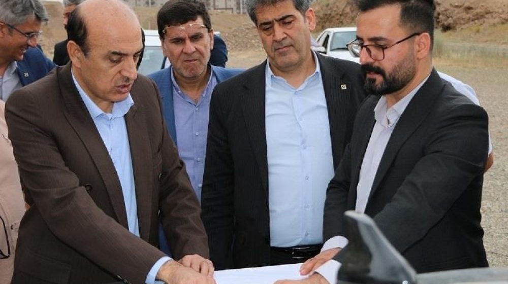 معاون وزیر راه و شهرسازی ب