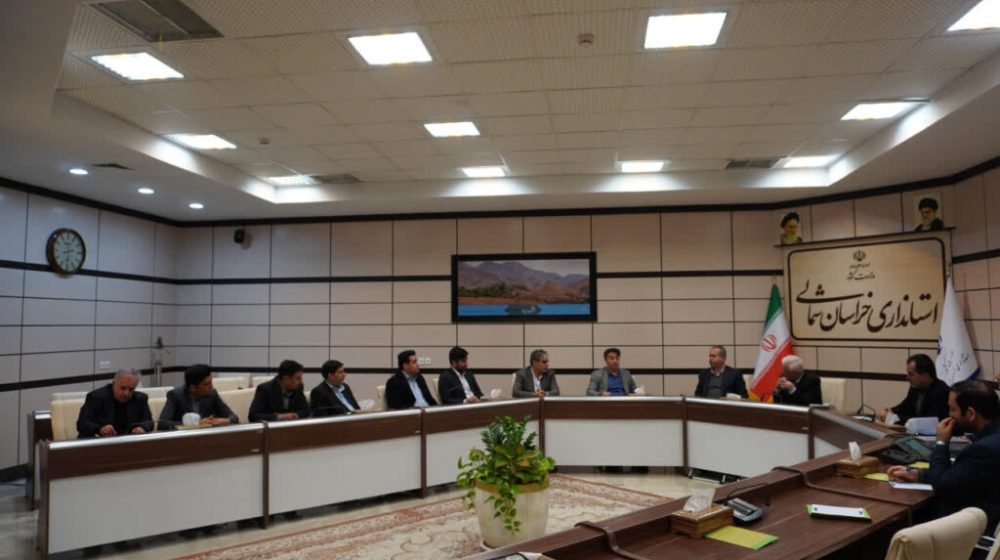 نشست-گروه-پتروفلات-با-استاندار-خراسان-شمالی-3-1024x682